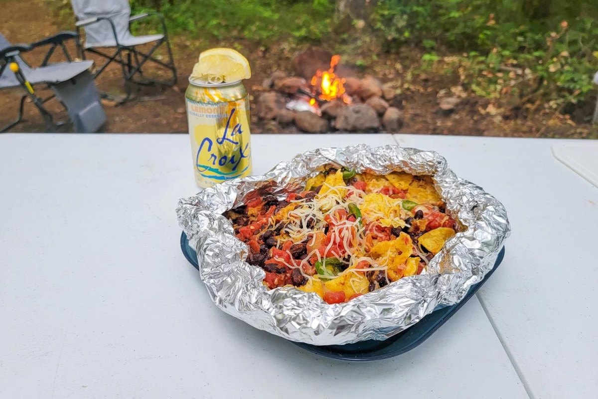 Breakfast nacho kit camping