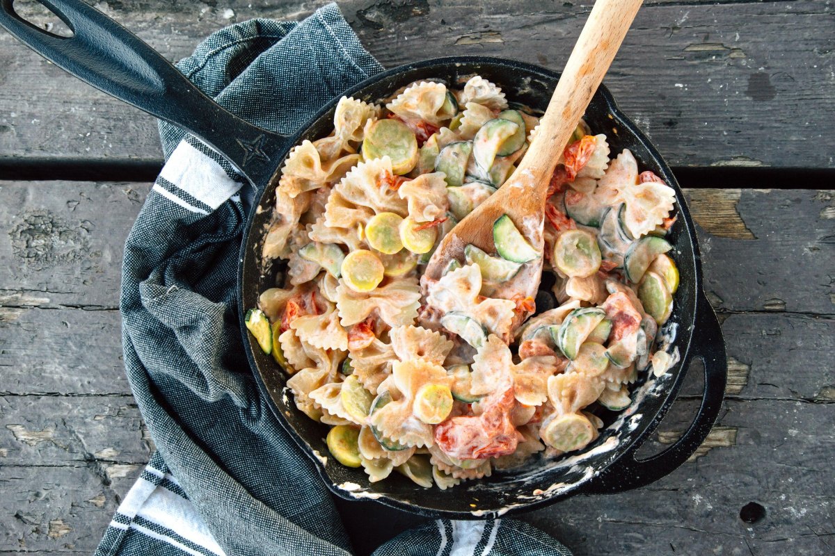 Vegetable pasta primavera camping