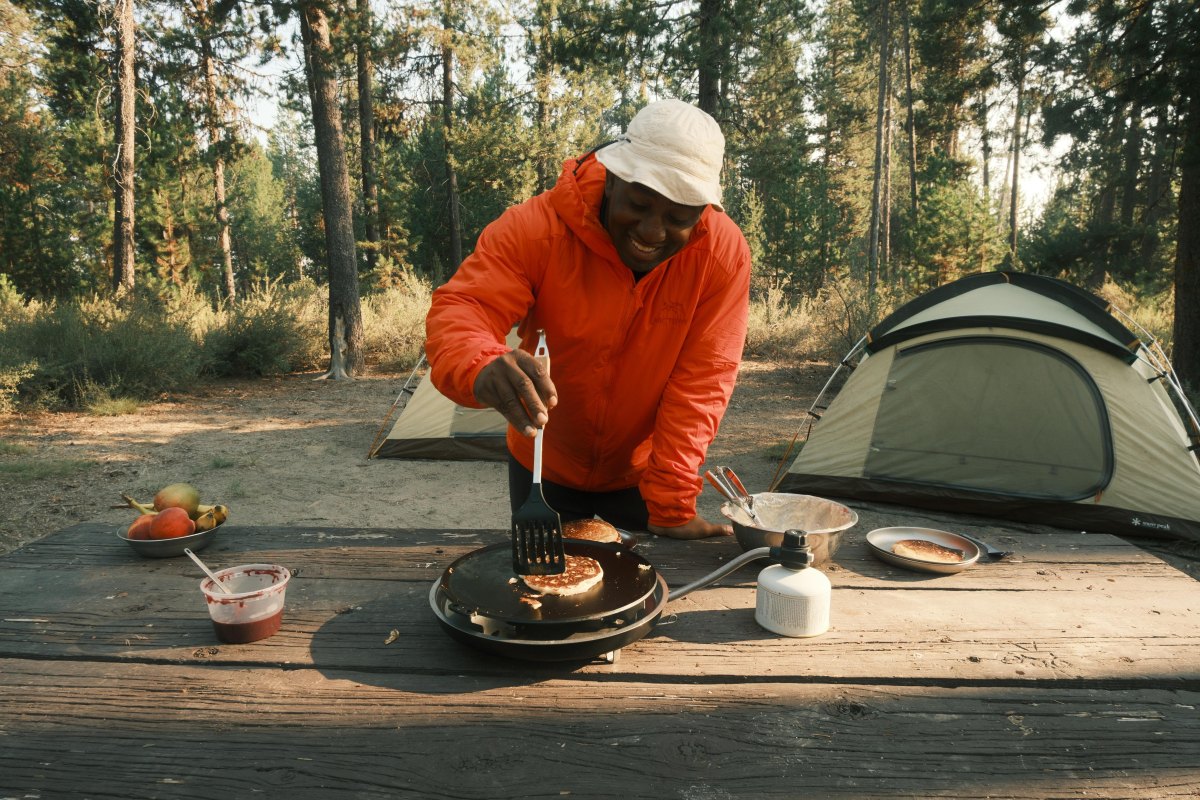 Camping pancake mix preparation