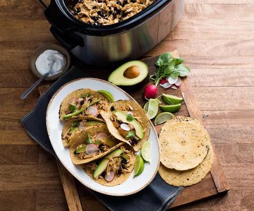 Slow cooker chicken tacos with tortillas