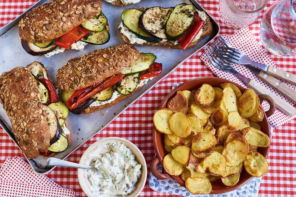 Grilled vegetable camping sandwich