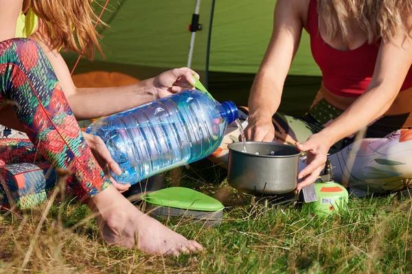 Outdoor water-saving camping setup for dry camping conservation