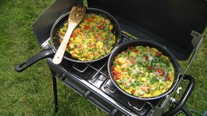 Scrambled eggs with vegetables